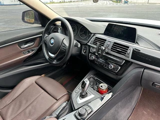BMW 3 Series 2018 320Li Fashionable interior photo 12