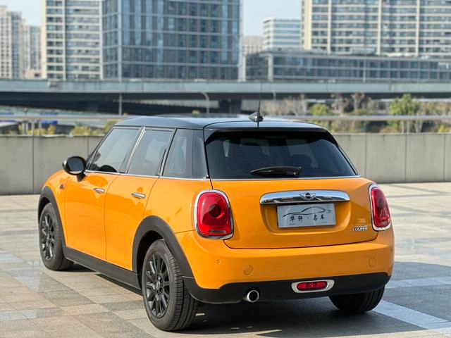 MINI 2015 1.5T COOPER Fun Five-door version exterior photo 6 MINI 2015 1.5T COOPER Fun Five-door version exterior photo 6