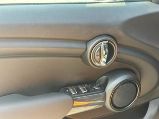 MINI 2015 1.5T COOPER Fun Five-door version interior photo 8 MINI 2015 1.5T COOPER Fun Five-door version interior photo 8