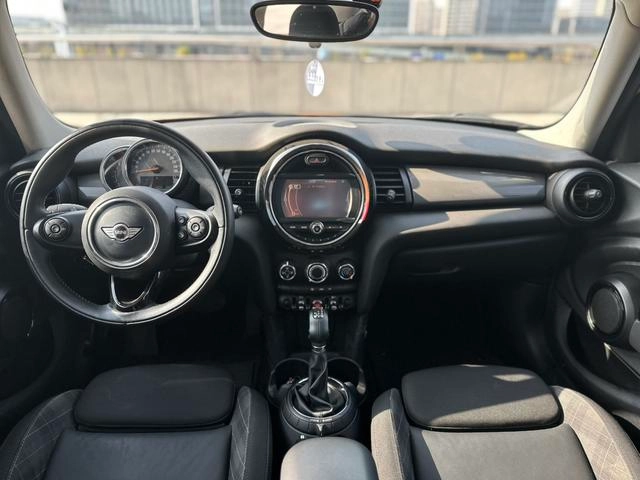 MINI 2015 1.5T COOPER Fun Five-door version interior photo 12 MINI 2015 1.5T COOPER Fun Five-door version interior photo 12