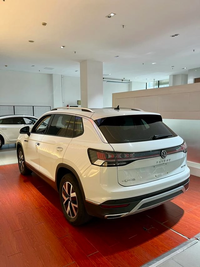 Volkswagen Tayron 2023 300TSI Two-wheel drive luxury Plus Advanced version exterior photo 6 Volkswagen Tayron 2023 300TSI Two-wheel drive luxury Plus Advanced version exterior photo 6