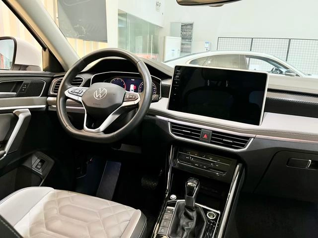 Volkswagen Tayron 2023 300TSI Two-wheel drive luxury Plus Advanced version interior photo 13 Volkswagen Tayron 2023 300TSI Two-wheel drive luxury Plus Advanced version interior photo 13