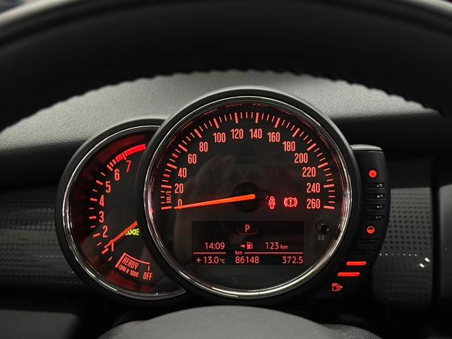 MINI 2016 1.5T COOPER interior photo 9 MINI 2016 1.5T COOPER interior photo 9