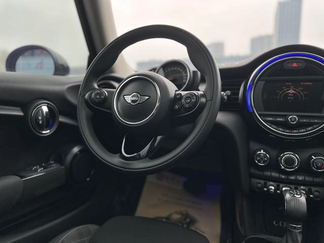 MINI 2016 1.5T COOPER interior photo 12 MINI 2016 1.5T COOPER interior photo 12