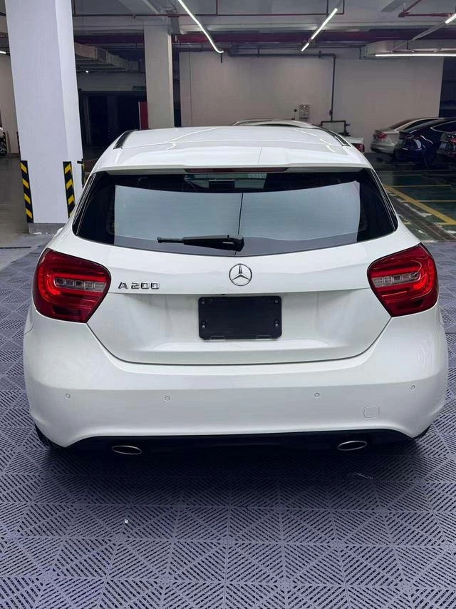 Mercedes-Benz A-Class 2015 A 200 Fashionable exterior photo 6 Mercedes-Benz A-Class 2015 A 200 Fashionable exterior photo 6