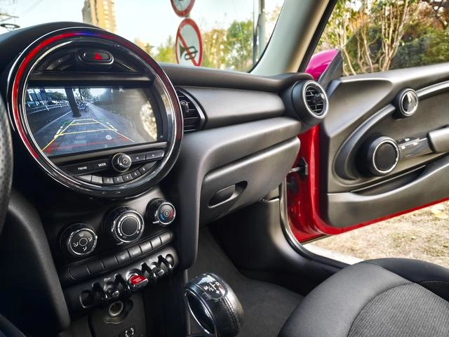MINI 2014 1.2T ONE interior foto 9 MINI 2014 1.2T ONE interior foto 9