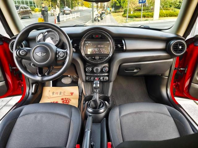 MINI 2014 1.2T ONE interior foto 12 MINI 2014 1.2T ONE interior foto 12