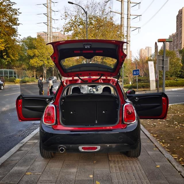 MINI 2014 1.2T ONE interior foto 13 MINI 2014 1.2T ONE interior foto 13