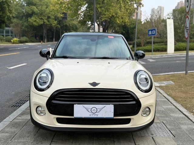 MINI 2018 1.5T COOPER Estilo clásico Versión de cinco puertas exterior foto 2 MINI 2018 1.5T COOPER Estilo clásico Versión de cinco puertas exterior foto 2