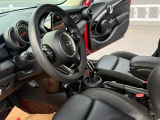 MINI 2018 1.5T COOPER Estilo clásico Versión de cinco puertas interior foto 7 MINI 2018 1.5T COOPER Estilo clásico Versión de cinco puertas interior foto 7