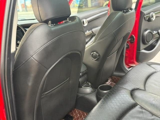 MINI 2018 1.5T COOPER Estilo clásico Versión de cinco puertas interior foto 9 MINI 2018 1.5T COOPER Estilo clásico Versión de cinco puertas interior foto 9