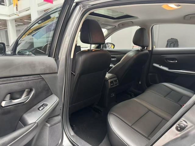 Nissan Sylphy 2023 1.6L CVT Versión de conducción inteligente interior foto 13