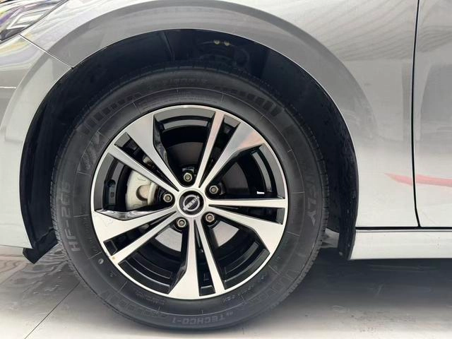 Nissan Sylphy 2023 1.6L CVT Versión de conducción inteligente interior foto 20