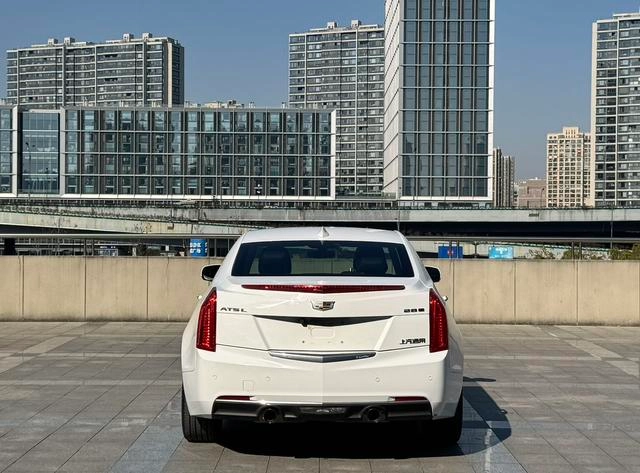 Cadillac ATS-L 2017 28T Estilo de moda interior foto 15 Cadillac ATS-L 2017 28T Estilo de moda interior foto 15
