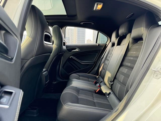 Mercedes-Benz A-Class 2017 A 200 Fashionable interior photo 10 Mercedes-Benz A-Class 2017 A 200 Fashionable interior photo 10