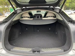 LYNK & CO Linko 05 2020 2.0TD Two-wheel drive Halo interior photo 9 LYNK & CO Linko 05 2020 2.0TD Two-wheel drive Halo interior photo 9