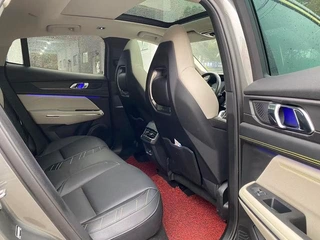 LYNK & CO Linko 05 2020 2.0TD Two-wheel drive Halo interior photo 12 LYNK & CO Linko 05 2020 2.0TD Two-wheel drive Halo interior photo 12