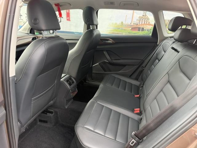 Volkswagen Tharu 2019 280TSI Version de luxe à deux roues motrices Pays V intérieur photo 9 Volkswagen Tharu 2019 280TSI Version de luxe à deux roues motrices Pays V intérieur photo 9