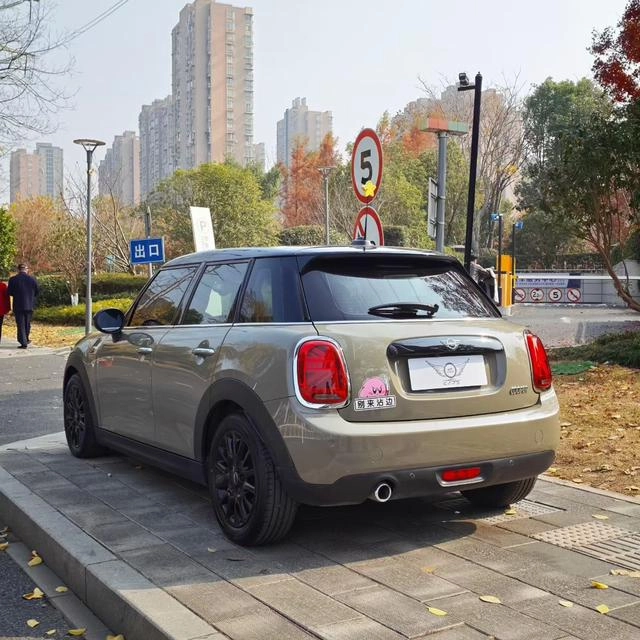 MINI 2018 1.5T COOPER Classic style Five-door version exterior photo 4 MINI 2018 1.5T COOPER Classic style Five-door version exterior photo 4