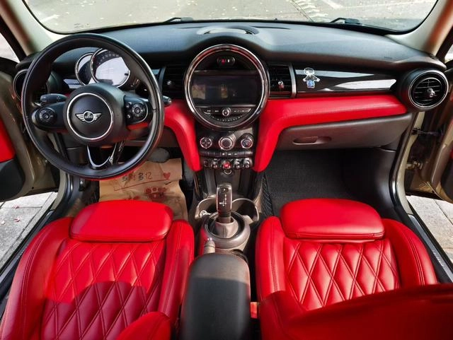 MINI 2018 1.5T COOPER Classic style Five-door version interior photo 18 MINI 2018 1.5T COOPER Classic style Five-door version interior photo 18