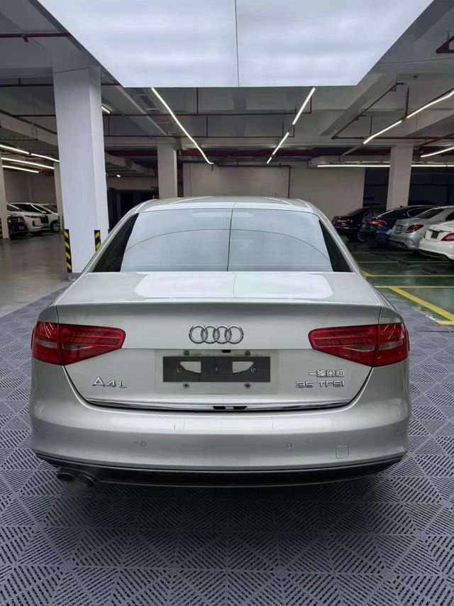 Audi A4L 2016 35 TFSI Collector's Edition S line Comfort type exterior photo 5 Audi A4L 2016 35 TFSI Collector's Edition S line Comfort type exterior photo 5