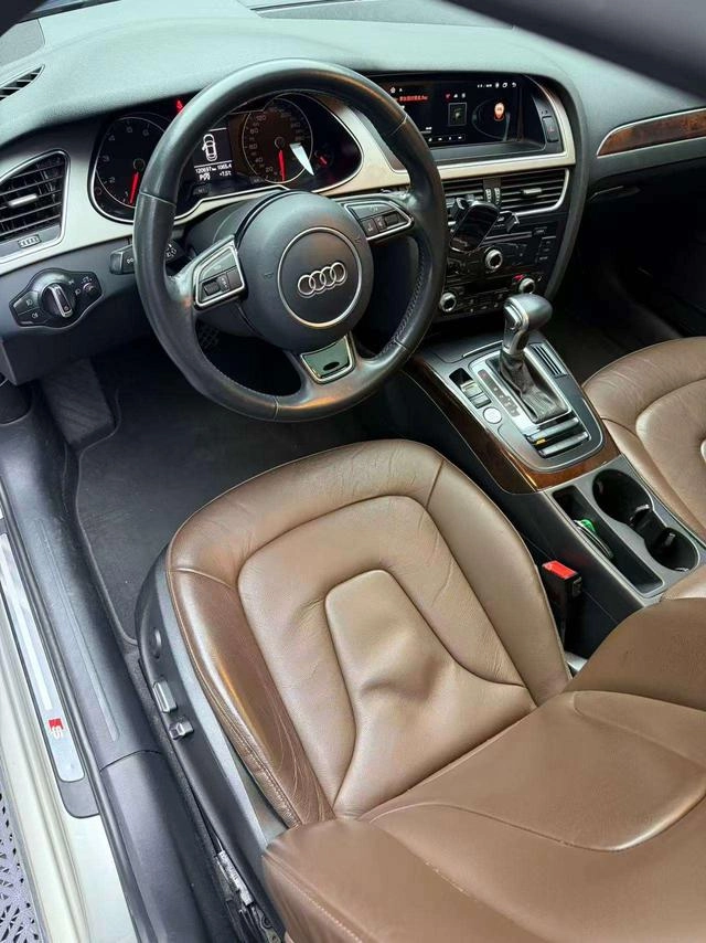 Audi A4L 2016 35 TFSI Collector's Edition S line Comfort type exterior photo 6 Audi A4L 2016 35 TFSI Collector's Edition S line Comfort type exterior photo 6