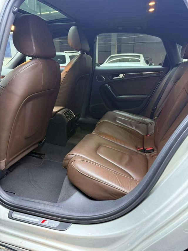 Audi A4L 2016 35 TFSI Collector's Edition S line Comfort type exterior photo 7 Audi A4L 2016 35 TFSI Collector's Edition S line Comfort type exterior photo 7