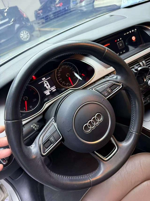 Audi A4L 2016 35 TFSI Collector's Edition S line Comfort type interior photo 11 Audi A4L 2016 35 TFSI Collector's Edition S line Comfort type interior photo 11