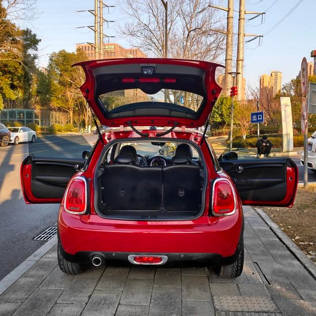 MINI 2014 1.5T COOPER Fun exterior photo 8 MINI 2014 1.5T COOPER Fun exterior photo 8