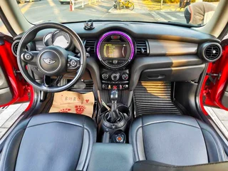 MINI 2014 1.5T COOPER Fun interior photo 14 MINI 2014 1.5T COOPER Fun interior photo 14