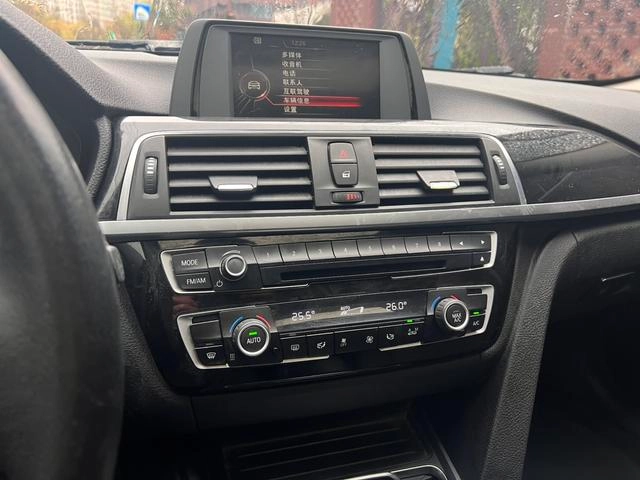 BMW 3 Series 2016 320Li Fashionable interior photo 19 BMW 3 Series 2016 320Li Fashionable interior photo 19