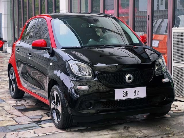 smart forfour 2018 1.0L 52 Kilowatt Passion Edition exterior photo 4 smart forfour 2018 1.0L 52 Kilowatt Passion Edition exterior photo 4