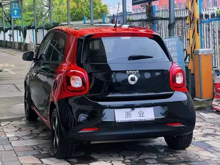 smart forfour 2018 1.0L 52 Kilowatt Passion Edition interior photo 14 smart forfour 2018 1.0L 52 Kilowatt Passion Edition interior photo 14