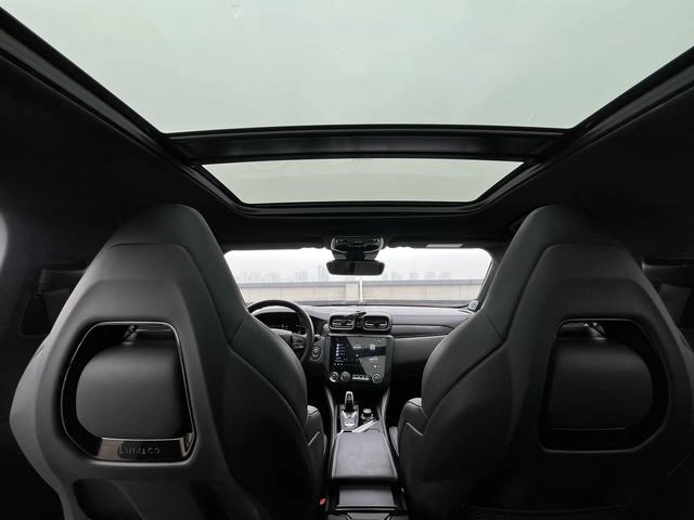 Lynk & Co 03 2022 1.5TD DCT Fuerza Pro exterior foto 9 Lynk & Co 03 2022 1.5TD DCT Fuerza Pro exterior foto 9