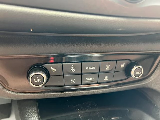 Buick Regal 2019 20T Type d'élite Pays VI intérieur photo 15 Buick Regal 2019 20T Type d'élite Pays VI intérieur photo 15