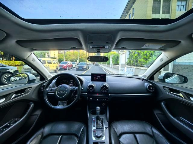 Audi A3 2014 Sportback 35 TFSI Tipo de confort automático interior foto 8 Audi A3 2014 Sportback 35 TFSI Tipo de confort automático interior foto 8