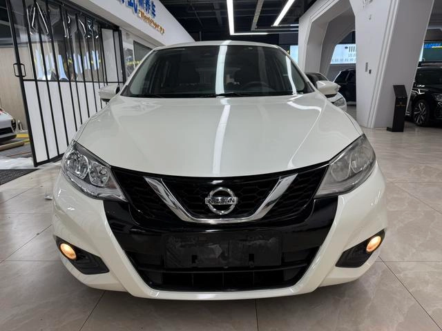 Nissan Tiida 2016 1.6L CVT Edición Zhixing exterior foto 2 Nissan Tiida 2016 1.6L CVT Edición Zhixing exterior foto 2