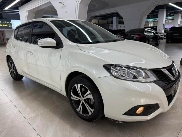 Nissan Tiida 2016 1.6L CVT Edición Zhixing exterior foto 3 Nissan Tiida 2016 1.6L CVT Edición Zhixing exterior foto 3