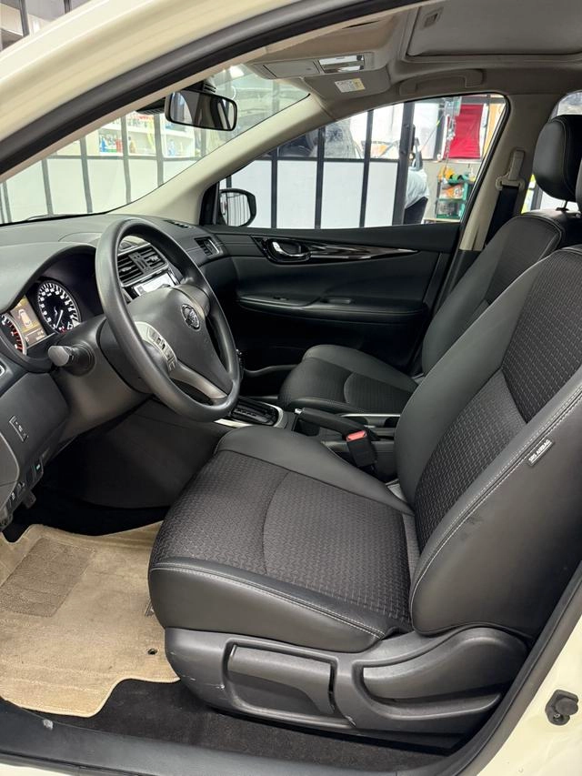 Nissan Tiida 2016 1.6L CVT Edición Zhixing exterior foto 4 Nissan Tiida 2016 1.6L CVT Edición Zhixing exterior foto 4