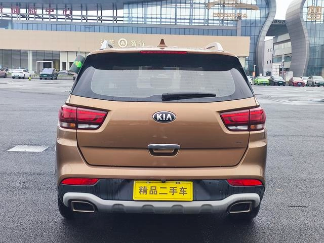 Kia KX7 2017 2.0T Tracción automática a dos ruedas GL 7 Asiento exterior foto 7 Kia KX7 2017 2.0T Tracción automática a dos ruedas GL 7 Asiento exterior foto 7