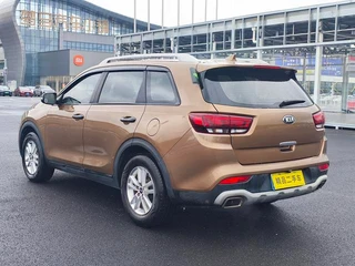 Kia KX7 2017 2.0T Tracción automática a dos ruedas GL 7 Asiento exterior foto 8 Kia KX7 2017 2.0T Tracción automática a dos ruedas GL 7 Asiento exterior foto 8