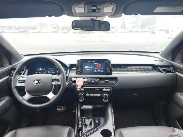 Kia KX7 2017 2.0T Tracción automática a dos ruedas GL 7 Asiento interior foto 14 Kia KX7 2017 2.0T Tracción automática a dos ruedas GL 7 Asiento interior foto 14