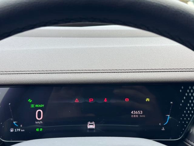 Wey Mocha 2021 2.0T Versión extra fuerte con tracción en dos ruedas interior foto 9