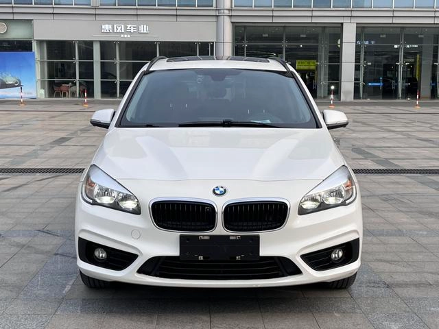 BMW 2 Series Active Tourer 2015 218i Líder exterior foto 3