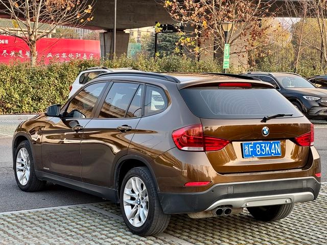 BMW X1 2015 sDrive18i Fashion Upgrade Edition exterior photo 7 BMW X1 2015 sDrive18i Fashion Upgrade Edition exterior photo 7