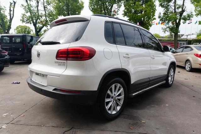 Volkswagen Tiguan 2016 280TSI Automatic Two-Drive Silk Road Comfort Edition exterior photo 5 Volkswagen Tiguan 2016 280TSI Automatic Two-Drive Silk Road Comfort Edition exterior photo 5