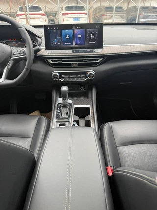 Nissan Teana 2022 2.0L XL-TLS Version plaisir intérieur photo 11 Nissan Teana 2022 2.0L XL-TLS Version plaisir intérieur photo 11