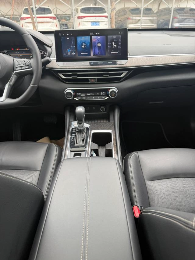 Nissan Teana 2022 2.0L XL-TLS Version plaisir intérieur photo 11 Nissan Teana 2022 2.0L XL-TLS Version plaisir intérieur photo 11
