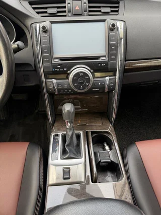Toyota Reizhi 2013 2.5V Jing Rui Edition interior photo 12