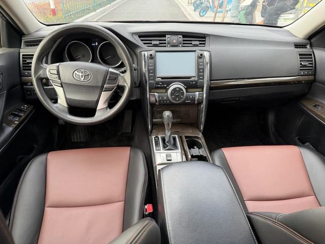 Toyota Reizhi 2013 2.5V Jing Rui Edition interior photo 13